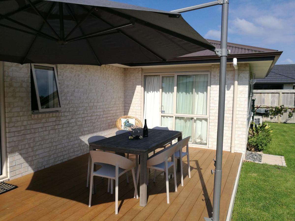 Modern Beach Break - Waihi Beach Holiday Home Extérieur photo